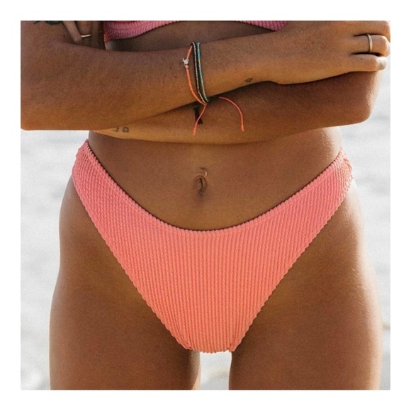 Billabong Summer High Tropic Textured Cheeky Bikini Bottom in Flamingo NWT - Picture 1 of 6